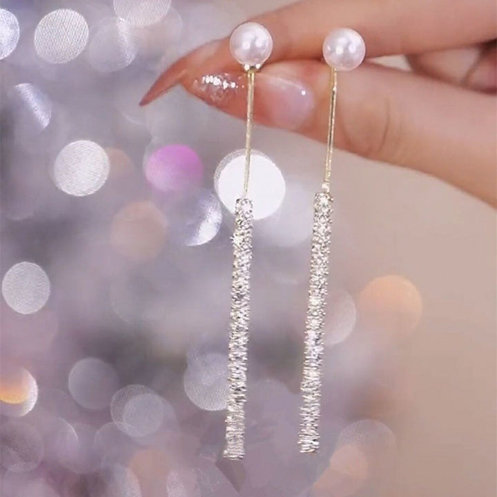Elegant and Sparkling Stud Earrings Kalsten