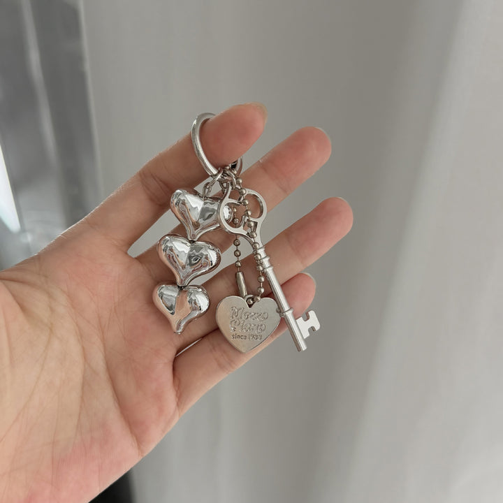Artistic Heart-Shaped Keychain Kalsten