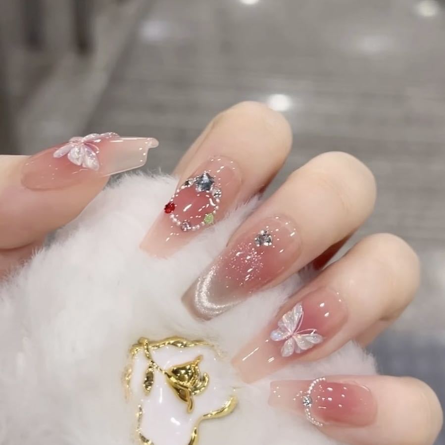 Artistic 3D Floral Press-On Nail Set Kalsten
