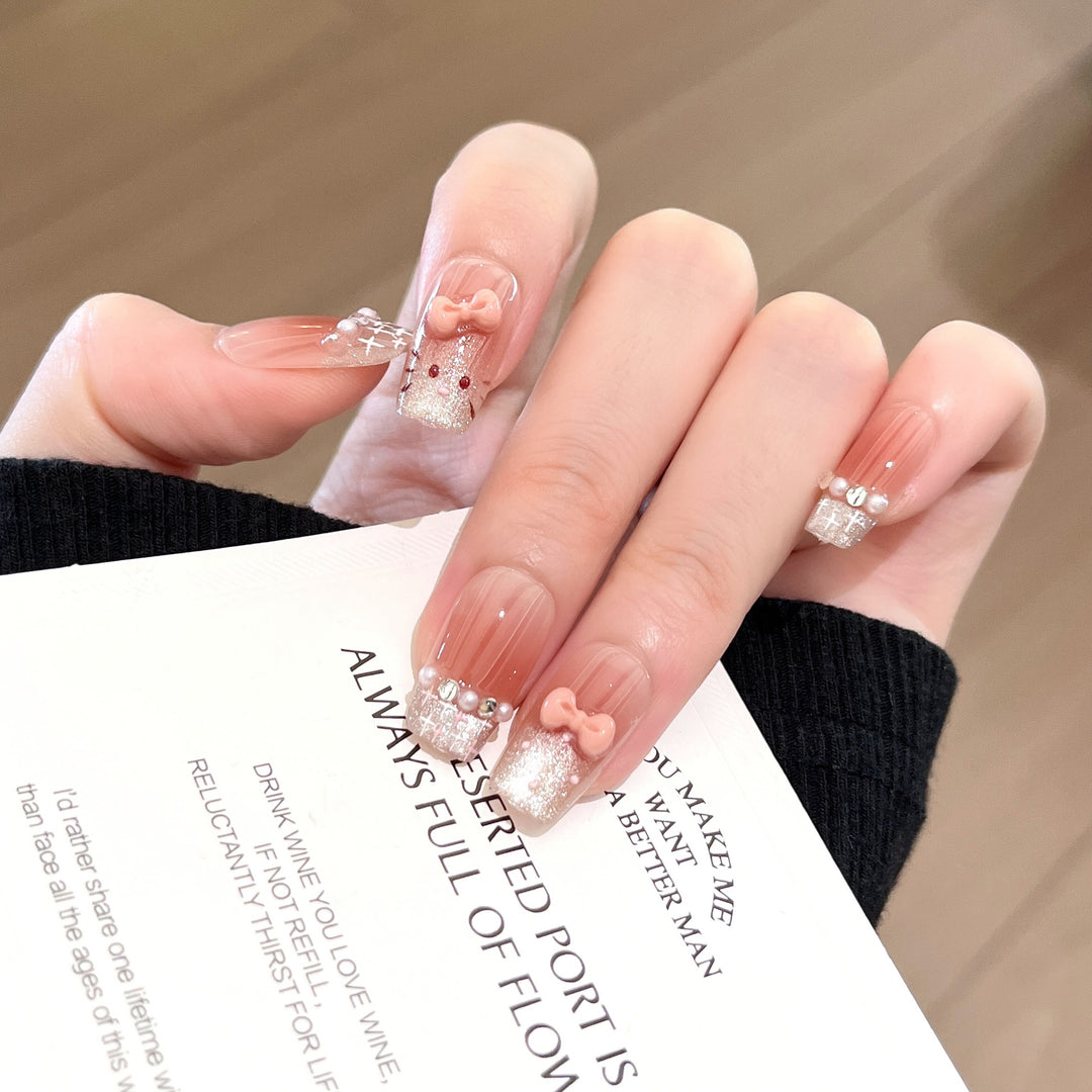 Elegantly Designed Crystal-Embellished Press-On Nail Set Kalsten