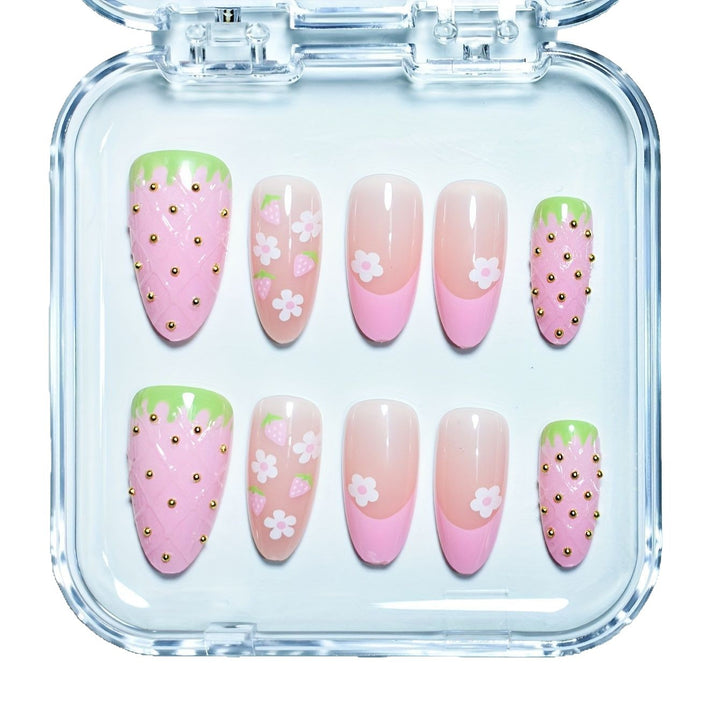Artistic Kiss-Themed Press-On Nail Art Kalsten