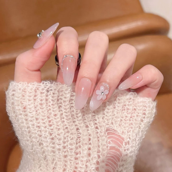 Floral Press-On Nail Art Set Kalsten