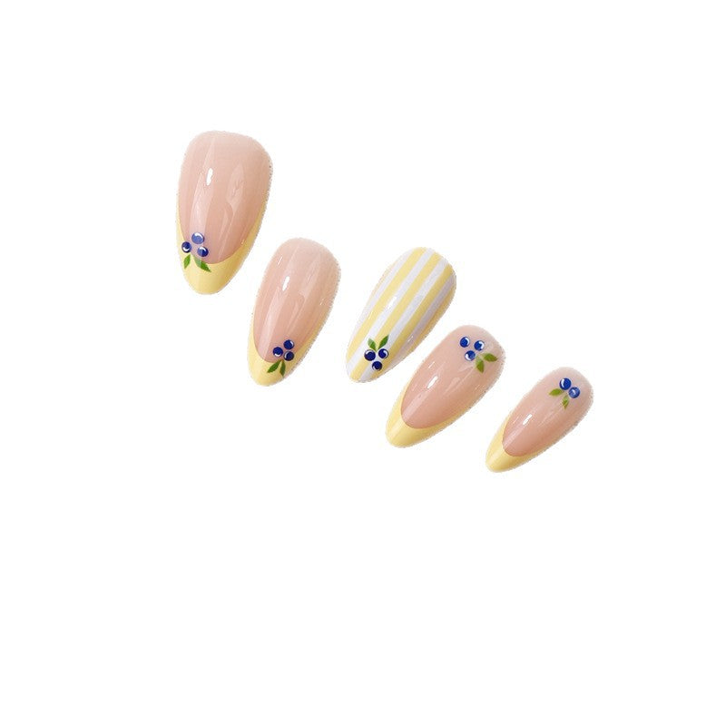 Decorative Press-On Nail Set Kalsten