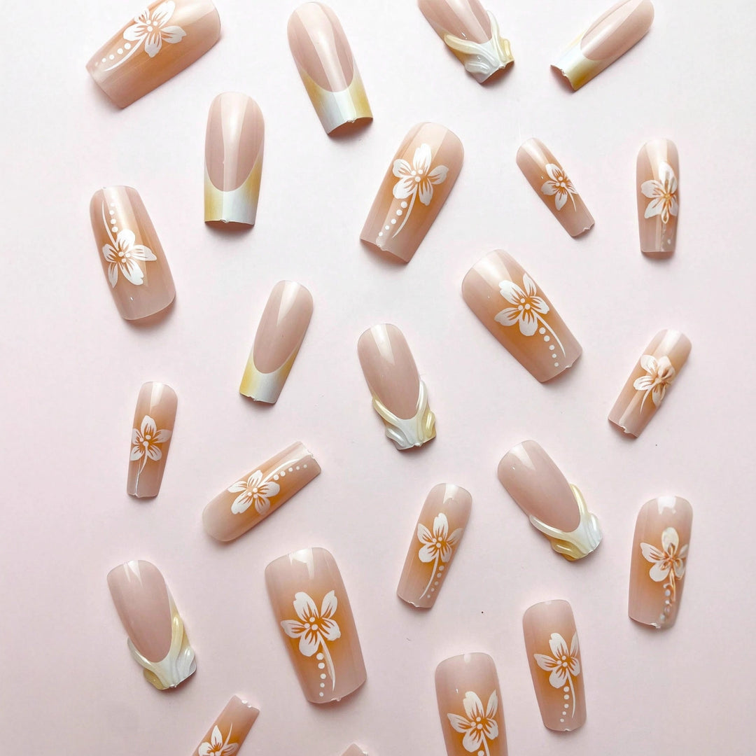 Artificial nail set with elegant floral designs and high-gloss finish Kalsten