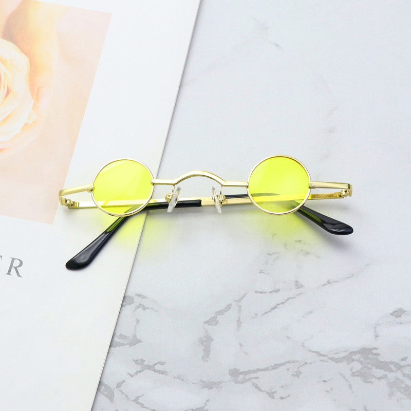 Retro-Inspired Round Metal Frame Sunglasses Kalsten