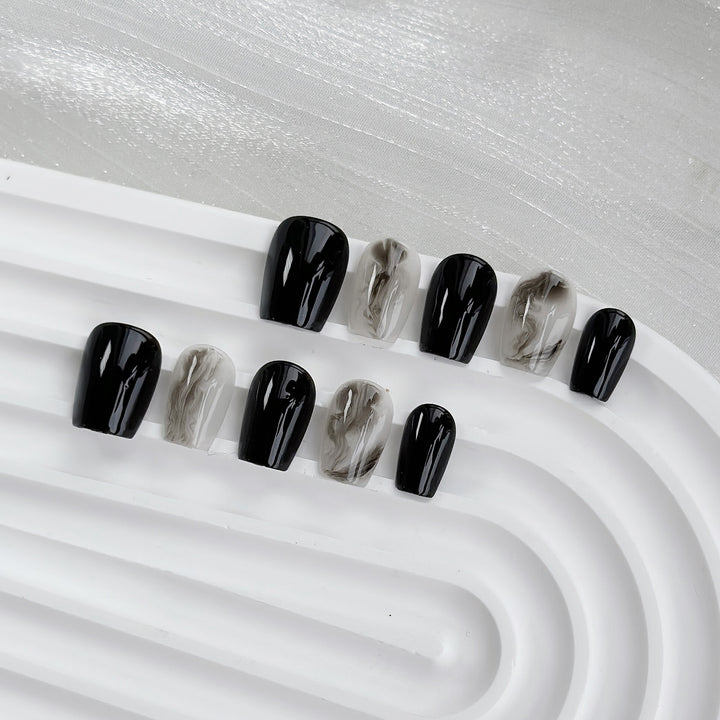 Butterfly-Embellished Press-On Nail Set