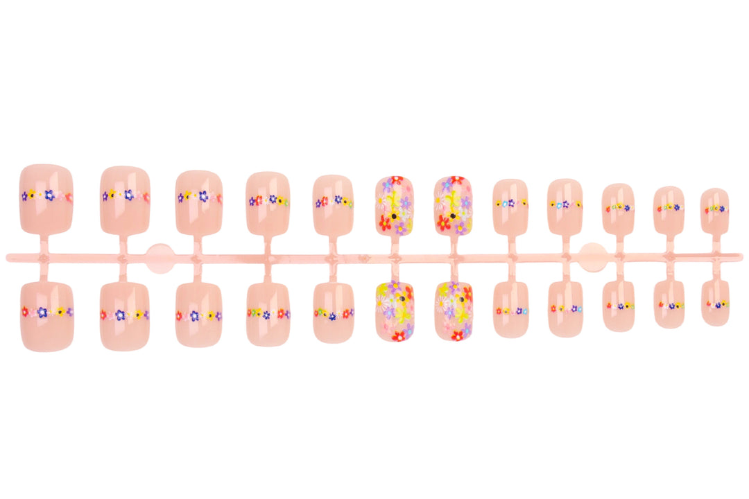 Artificial nail set with floral designs and high-quality embellishments Kalsten