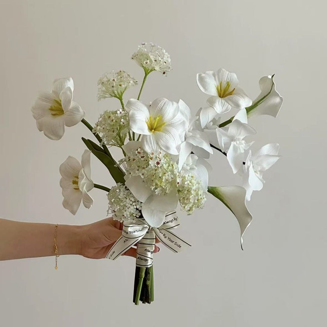Beautiful Floral Wedding Bouquet for Special Celebrations