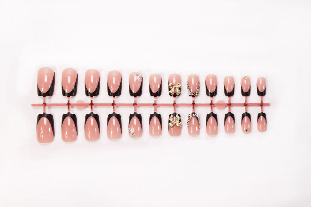 Artificial nail decorations with glamorous design Kalsten