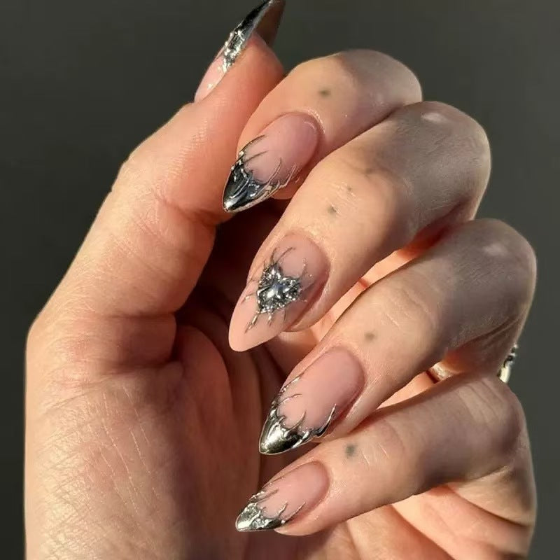 Artificial nails with metallic accents Kalsten