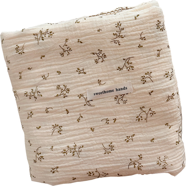 Unisex Cozy Muslin Blanket with Delicate Flower Pattern Kalsten