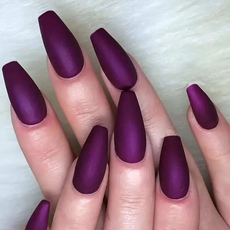 Matte Almond-Shaped Nail Extensions Kalsten