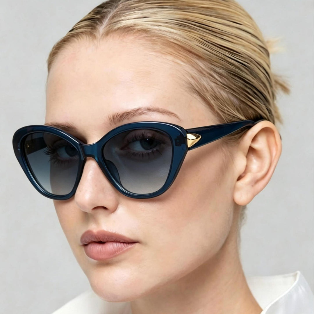 Stylish Cat-Eye Sunglasses with Elegant Gold Detail Kalsten