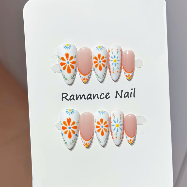 Floral Themed Press-On Nail Art Set Kalsten