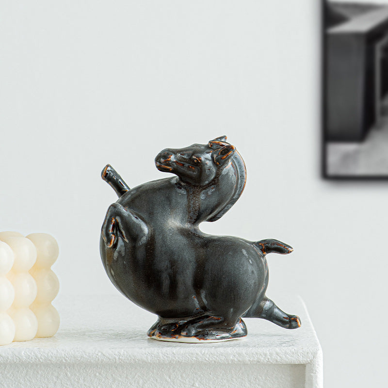Decorative ceramic figure Kalsten
