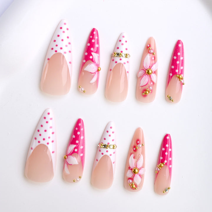 Artificial Nails in Elegant Flower Pattern Kalsten