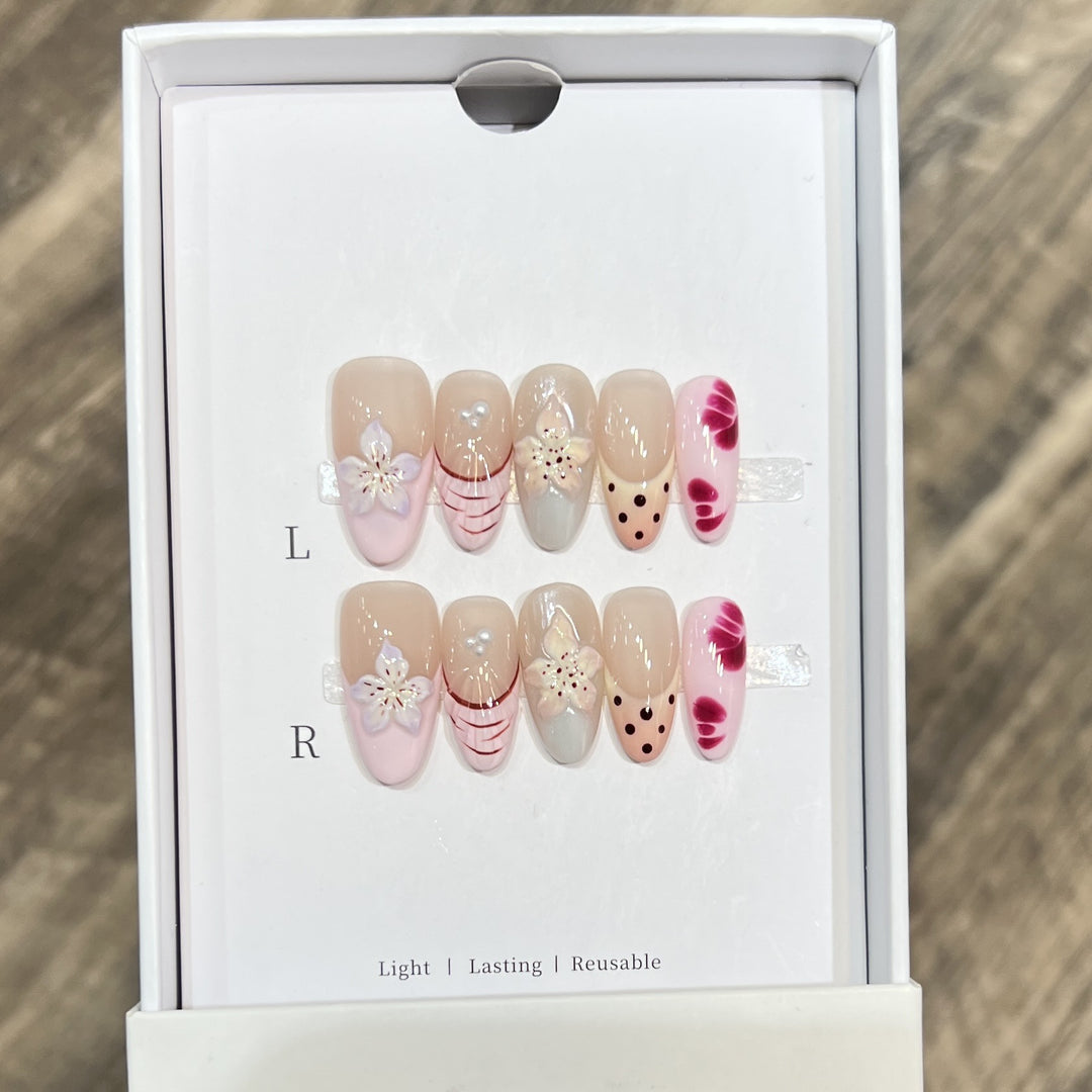 Floral and Polka Dot Press-On Nail Set Kalsten