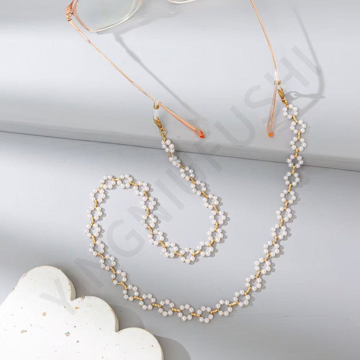 Elegant Pearl and Gold Chain Eyewear Holder Kalsten