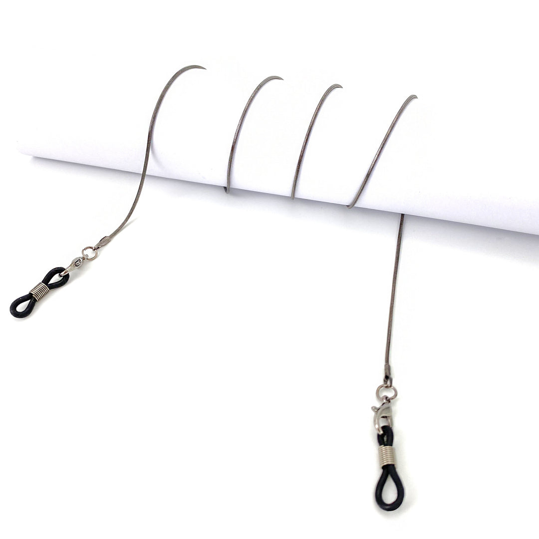 Minimalist Eyewear Chain Kalsten