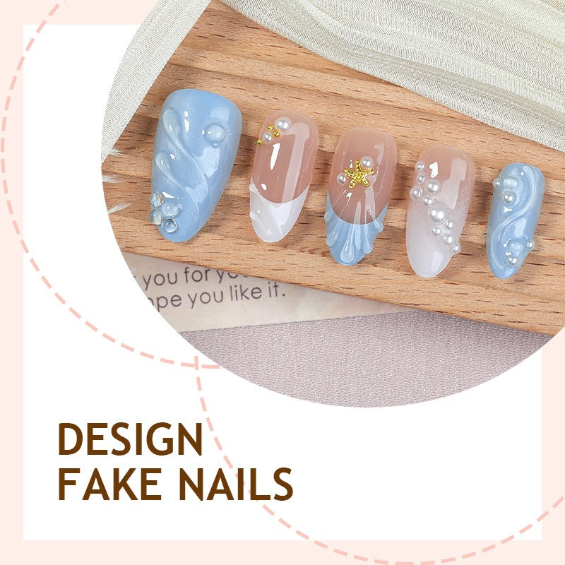 Nail art set with delicate design and elegant accents Kalsten