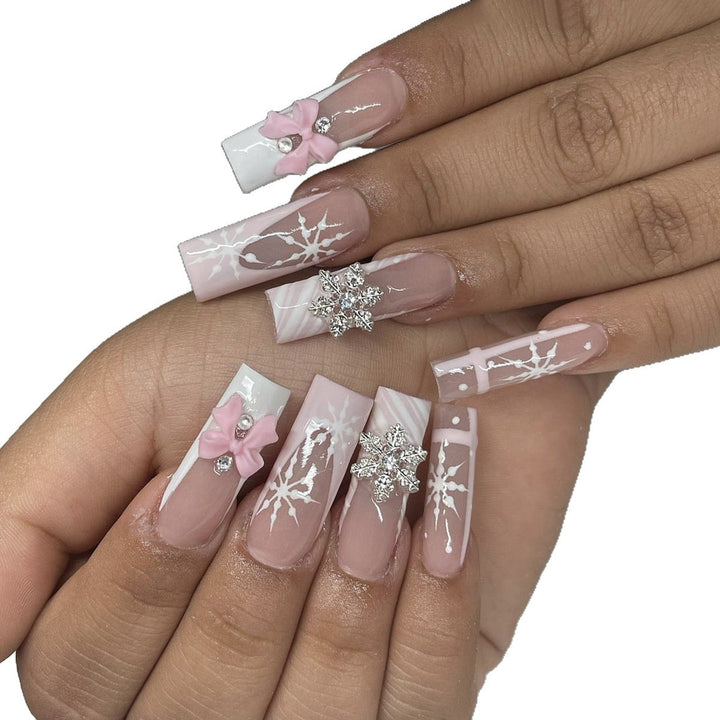 Creative nail art set with filigree snowflake and bow decorations Kalsten
