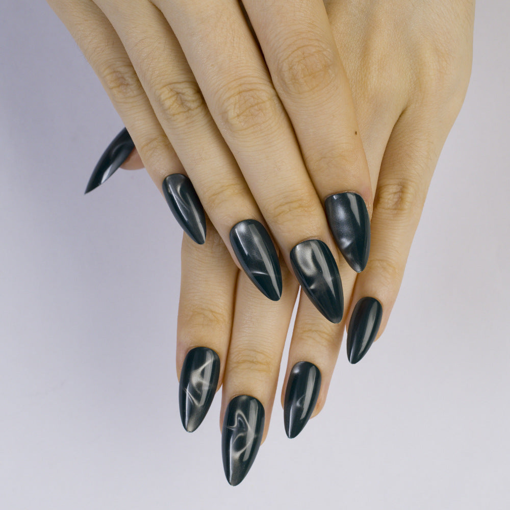 Artificial Nails in Stylish Stiletto Design Kalsten