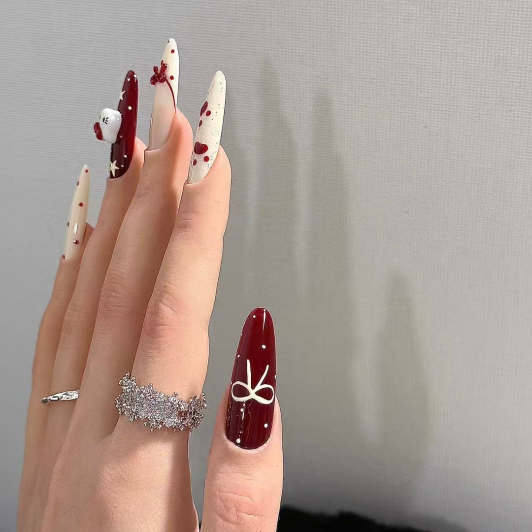Artistic Press-On Nail Art Kalsten