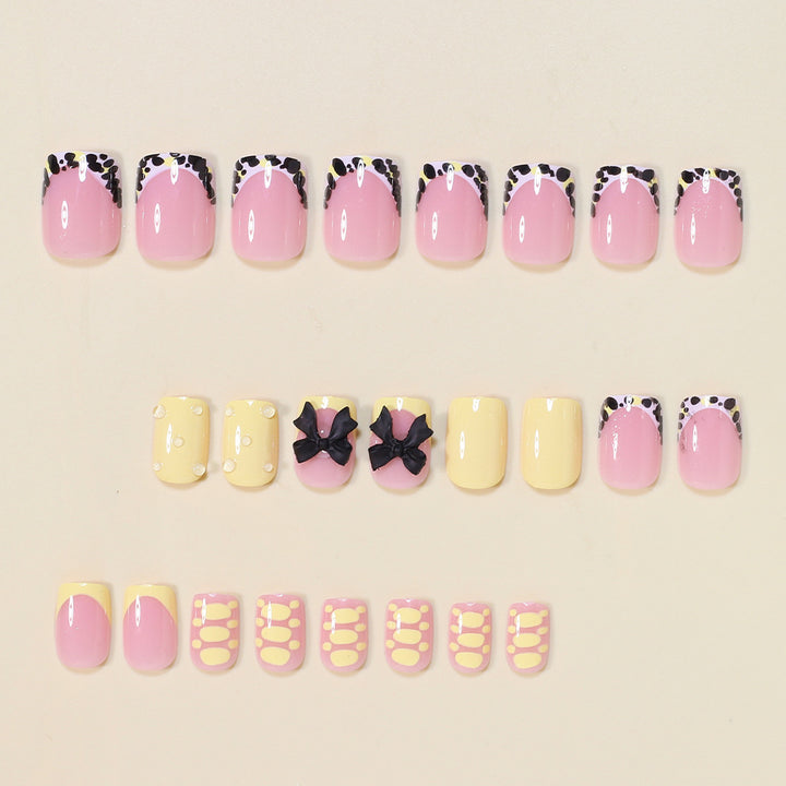Creative Decorative Press-On Nail Set Kalsten