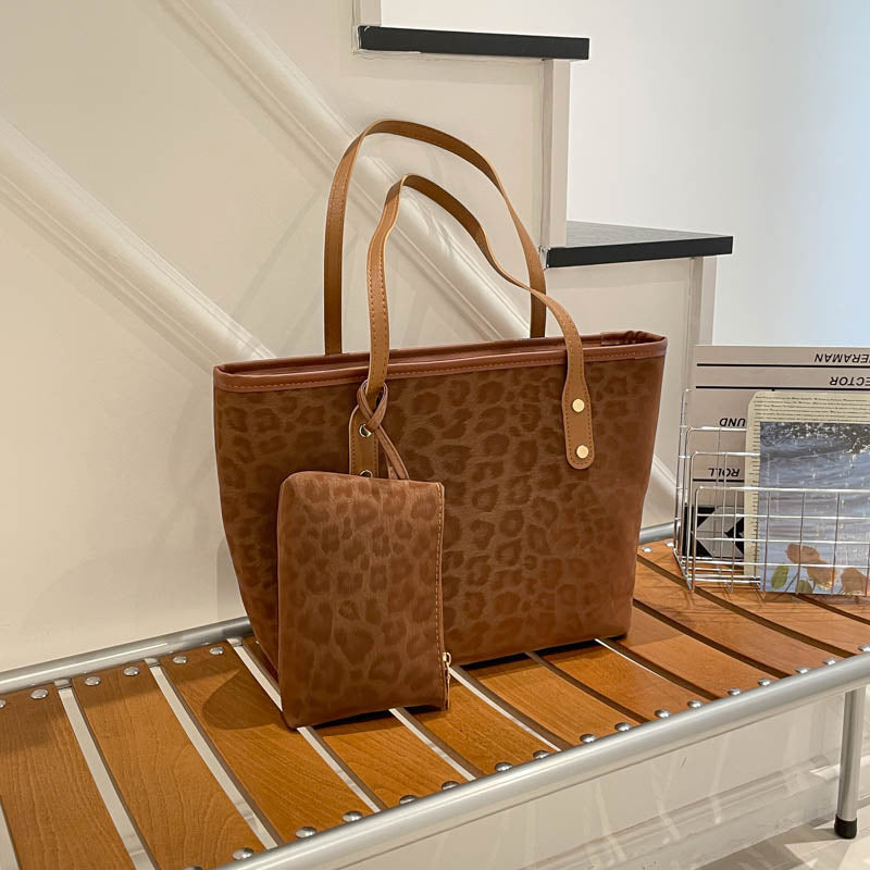 Stylish Leopard Print Tote Bag