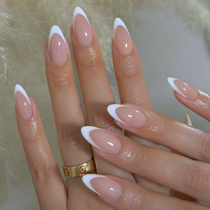 Artificial nails with fashionable French tip design Kalsten