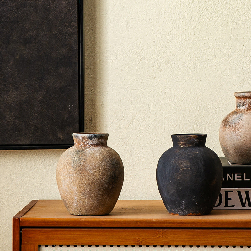 Handcrafted ceramic vase Kalsten