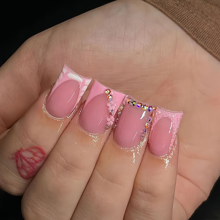 Decorative Press-On Nails with Rhinestone Accents Kalsten
