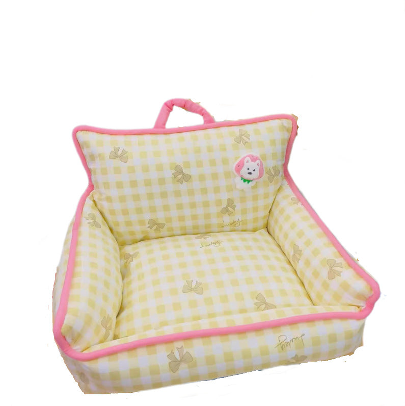 Checkerboard Comfort  Lounge  Dog Bed