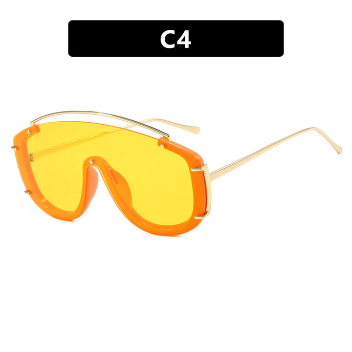 Women's masculine sunglasses with fashionable gradients and golden details Kalsten