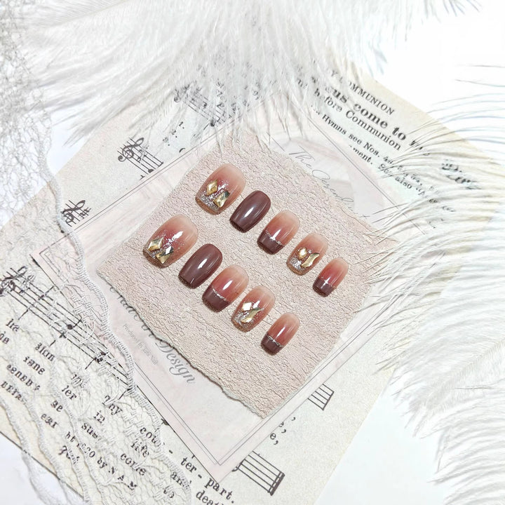 Artificial Nails in Elegant Glitter Design Kalsten