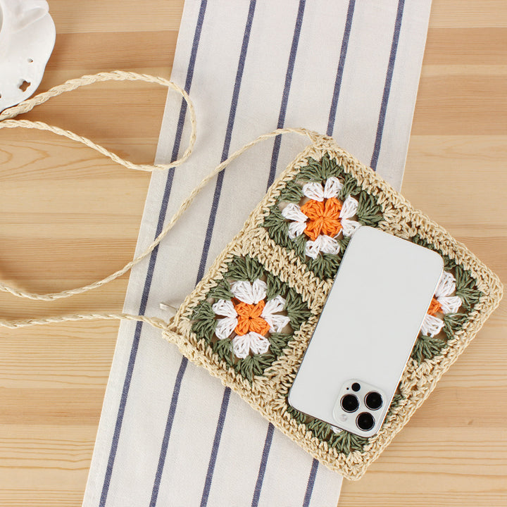 Hand-knotted shoulder bag in floral design Kalsten