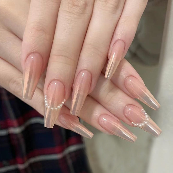 Elegant artificial nails with pearl decorations Kalsten