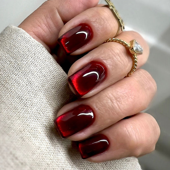 High-quality gel nails with translucent French tip Kalsten