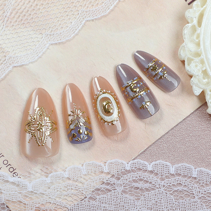 Decorative Press-On Nails Set with Elegant Gold Accents