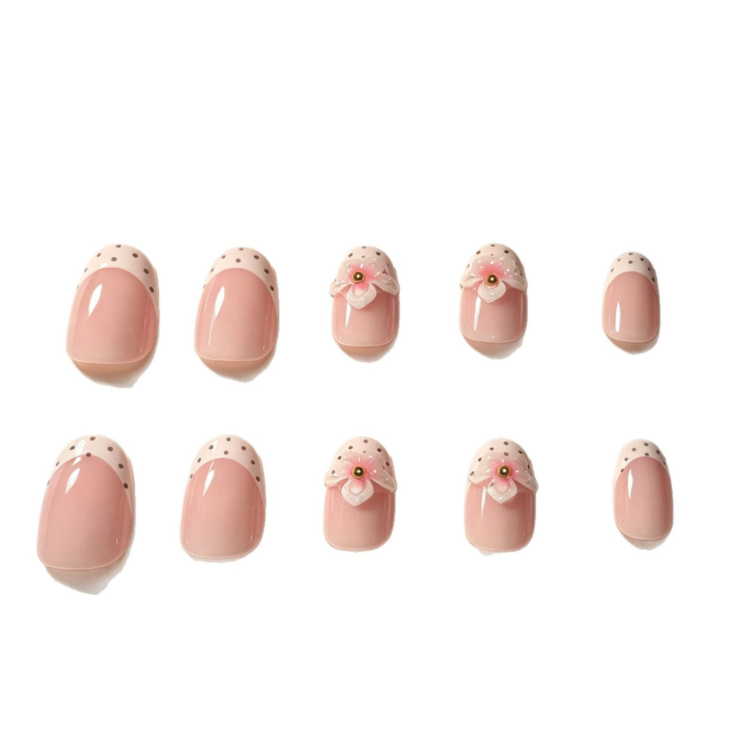 Floral Detailing Press-On Nail Art Kalsten