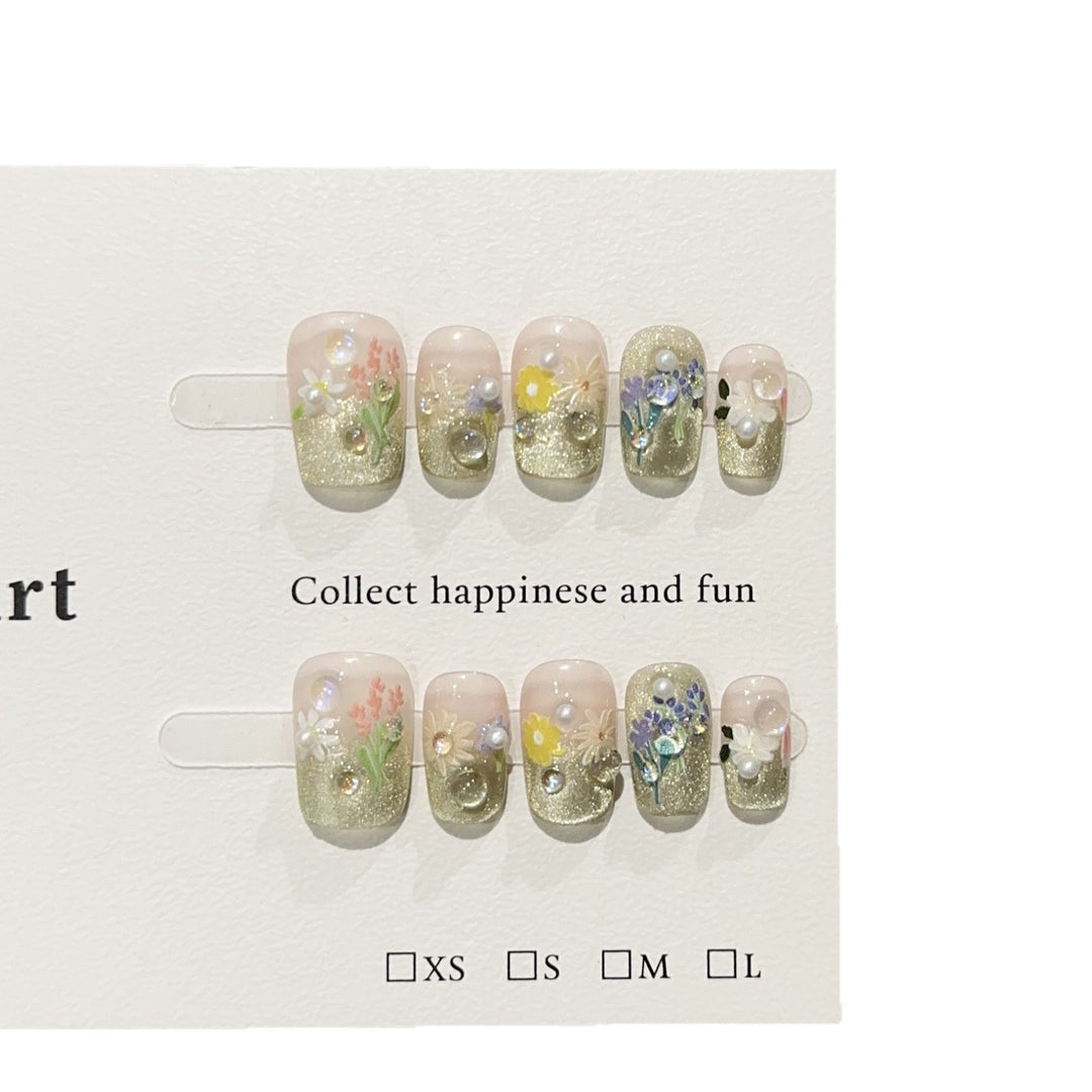 Floral Press-On Nail Art