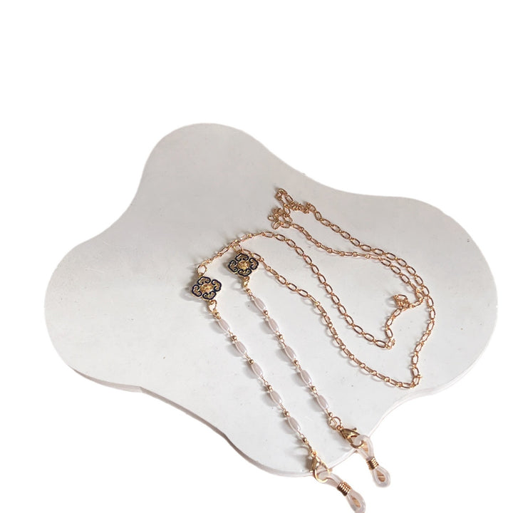 Artistic Gold-Plated Eyewear Chain with Decorative Cloud Charm Kalsten