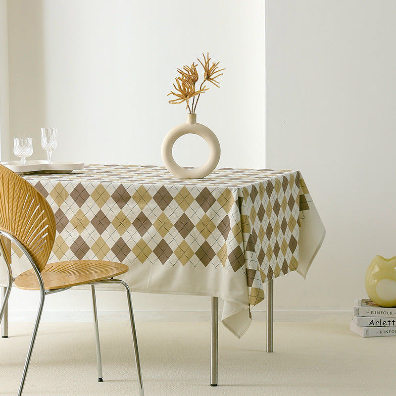 Diamond tablecloth made of easy-care cotton-polyester blend with decorative checkered pattern Kalsten