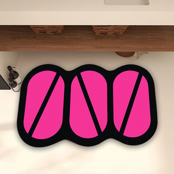 Elegant Heart-Shaped Bath Mat