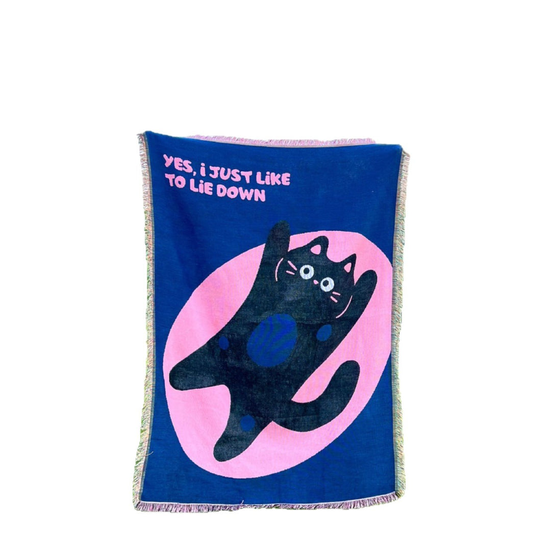 Artistic Cat-Themed Woven Blanket