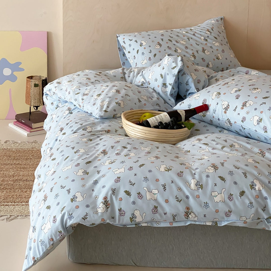 Children's cotton bedding set with cute dog all-over pattern and fine percale quality