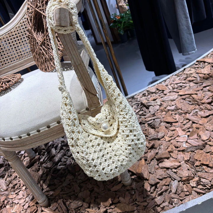 Handmade shoulder bag with bead closure Kalsten