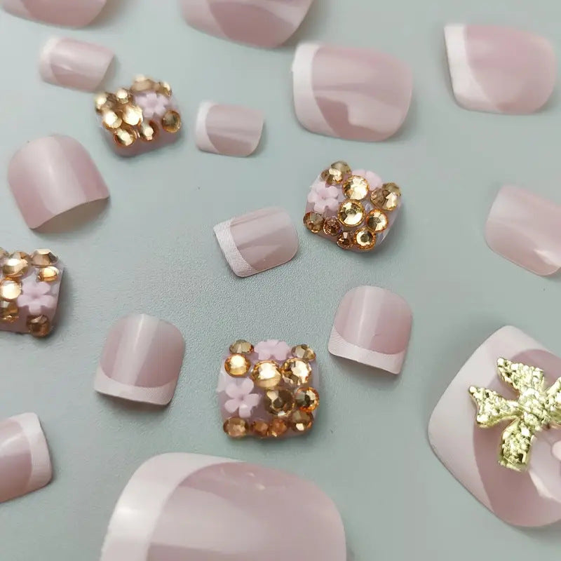 Nail art set with glamorous 3D flowers and bow decorations Kalsten