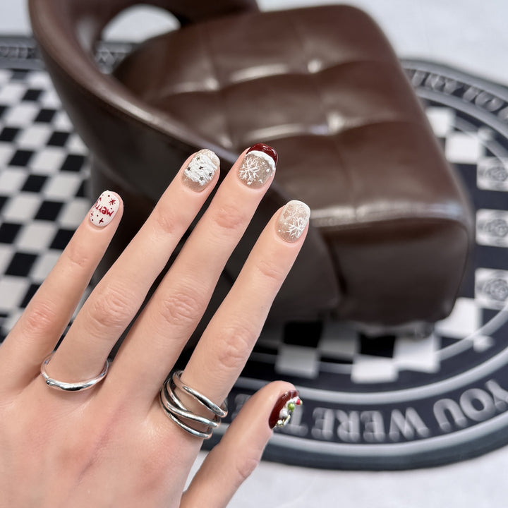 Festive Holiday-Themed Press-On Nail Art Set Kalsten