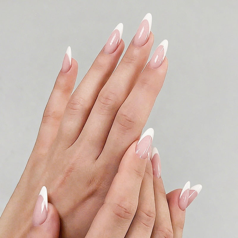 Shiny and creative nail art Kalsten